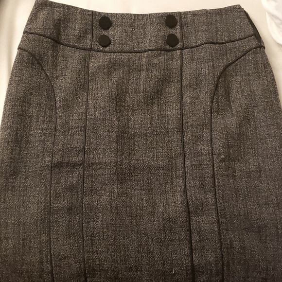 Ann Taylor Dresses & Skirts - Ann Taylor gray black tweed pencil skirt w